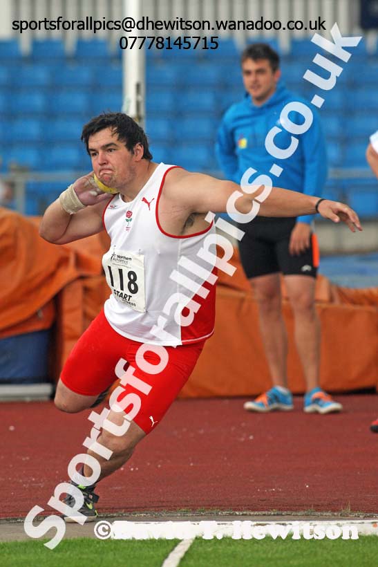 Scott Lincoln (City of York) senior shot winner, Northern Senior and Under-20 Champs., Sport City, Manchester. Photo: David T. Hewitson/Sports for All Pics